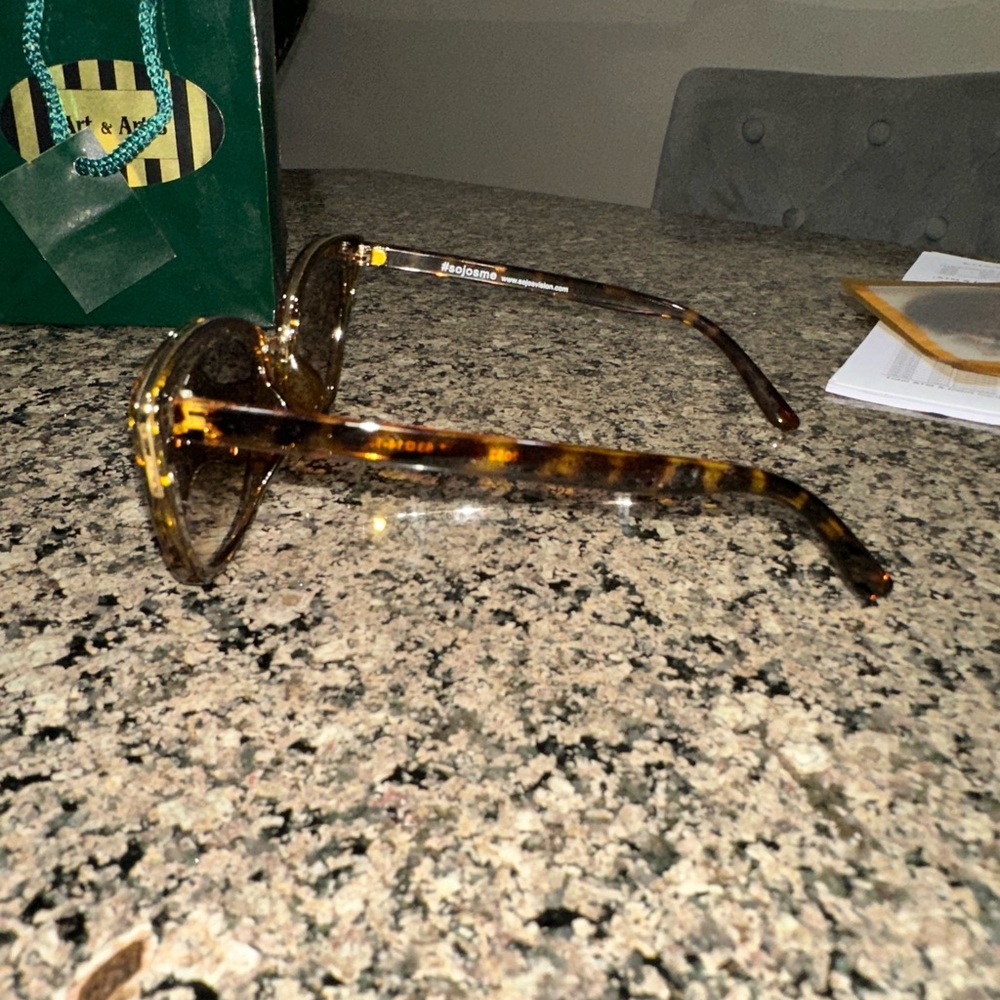 Tortoise Shell Sunglasses - Picture 4 of 5